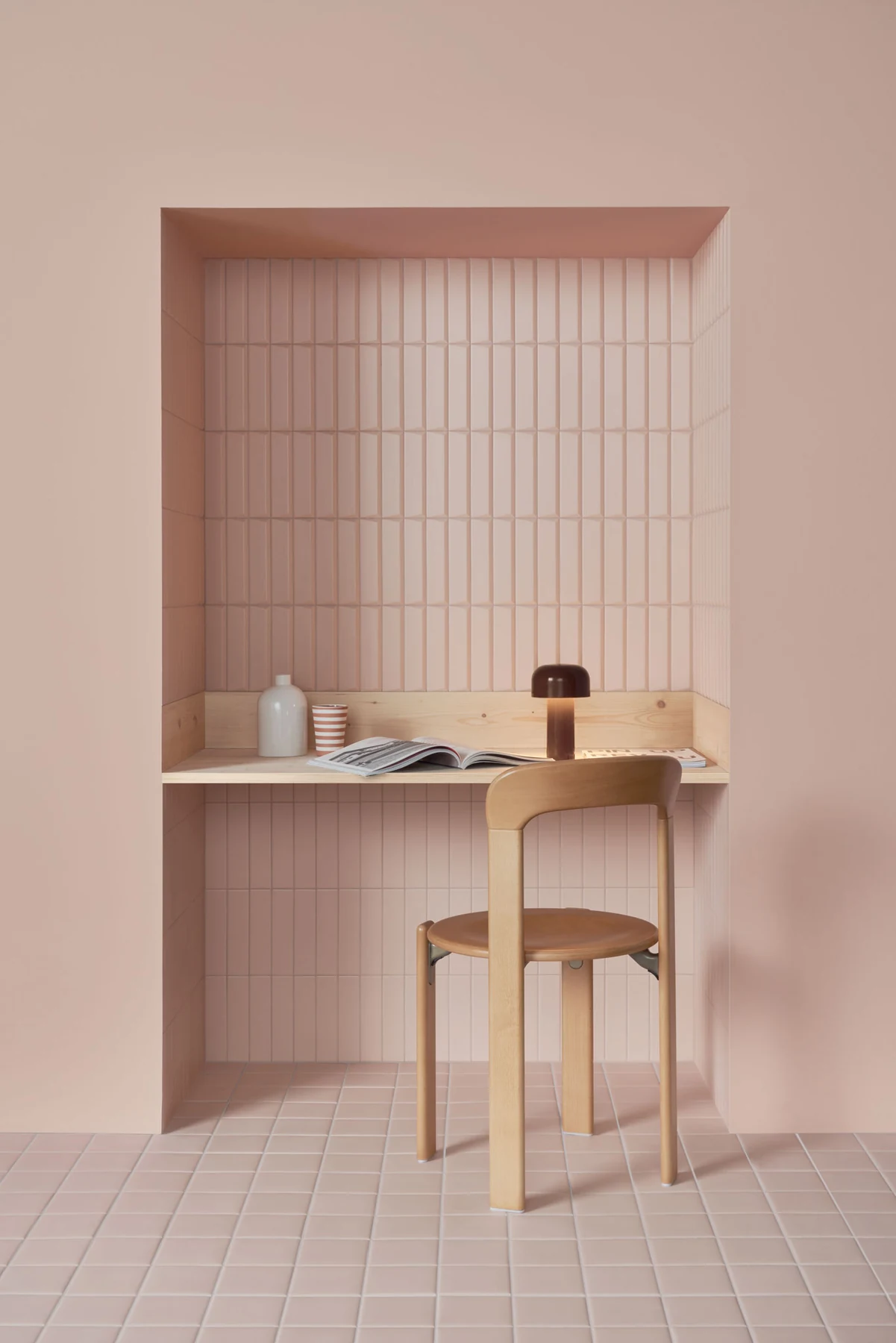 Biscuit Powder Peak / Plain 5x20 2”x8” · Biscuit walls; Pixel41 Powder floor.